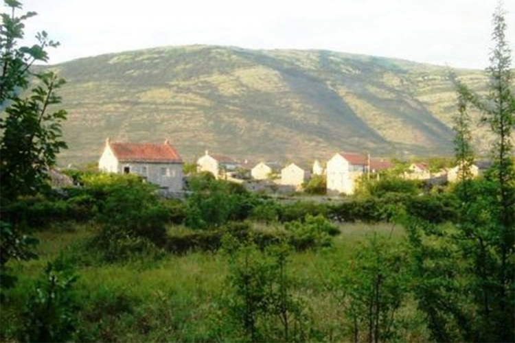 Mještani Domaševa kod Trebinja spasavaju školu iako nema đaka