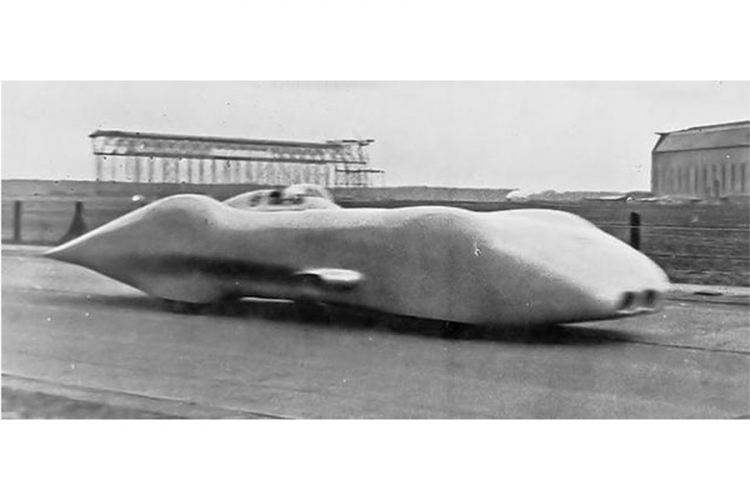 Mercedes 1938. godine postigao rekord na autoputu 432,7 km/h
