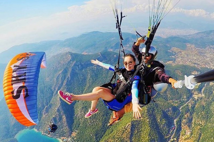 Top destinacije za paraglajding: Ostvarite san o letenju