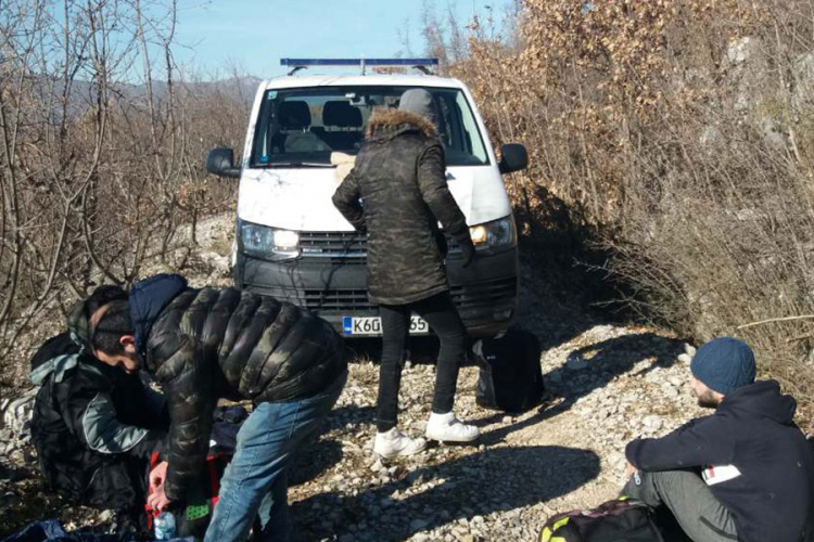U Zvorniku i Bratuncu otkriveno 15 ilegalnih migranata