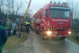 Pomjeren kamion koji se zaglavio na pružnom prelazu u Banjaluci
