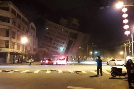 Snažan zemljotres pogodio Tajvan, urušile se zgrade, ljudi zarobljeni