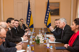 Čović i Izetbegović sa Kovačem: Otvorena pitanja rješavati ...