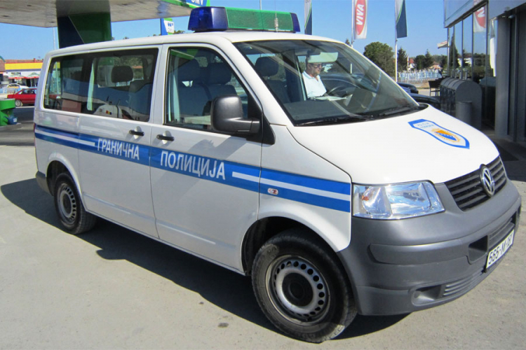 Dva lica uhapšena na graničnom prelazu Hum