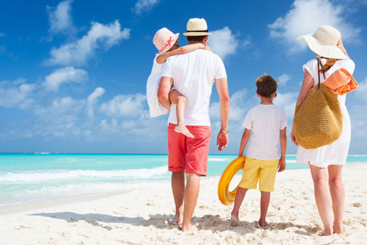 Bh. građani već rezervišu ljetovanja: Na plaži opuštenije uz zimske popuste