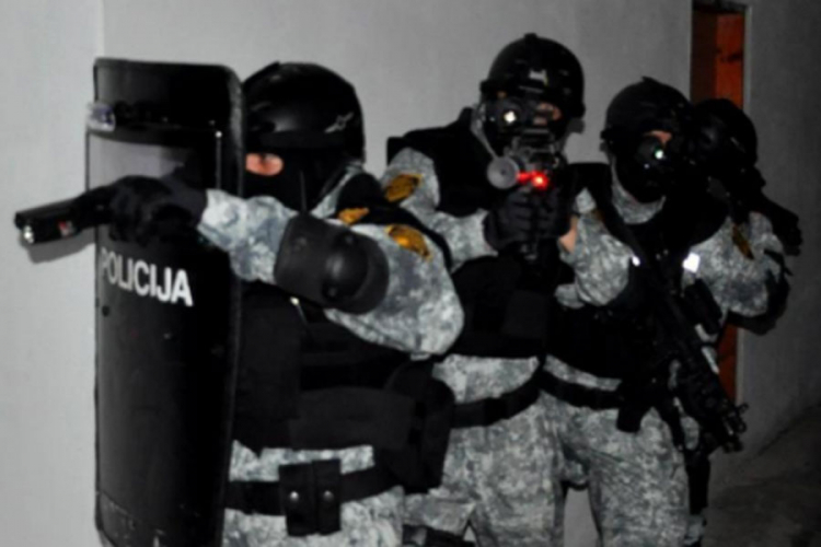 Policija "češlja" Kanton Sarajevo, pretresi na 12 lokacija
