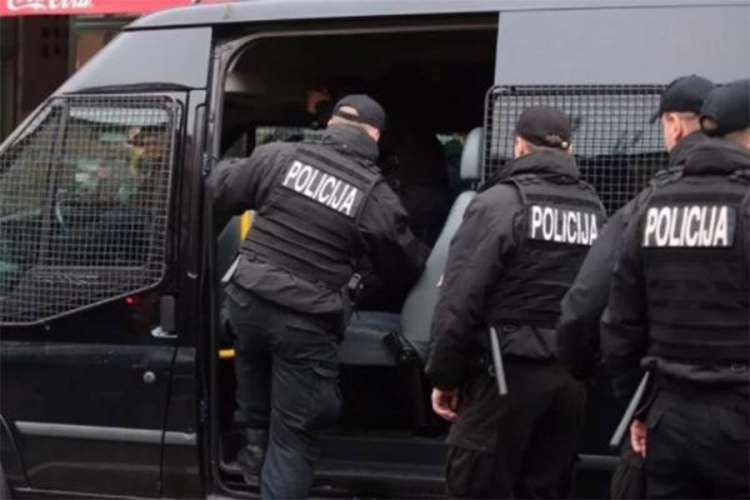 Akcija "Neon": Uhapšene dvije ženske osobe zbog navođenja na prostituciju