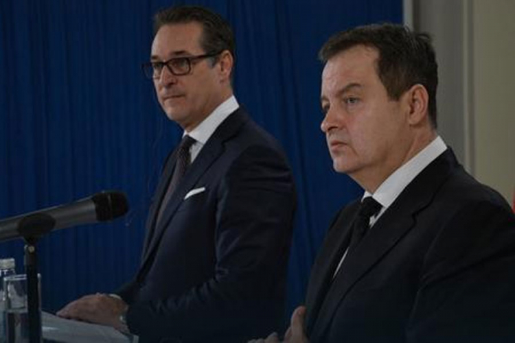 Dačić sa Štraheom: Pitanje Kosova nije završeno