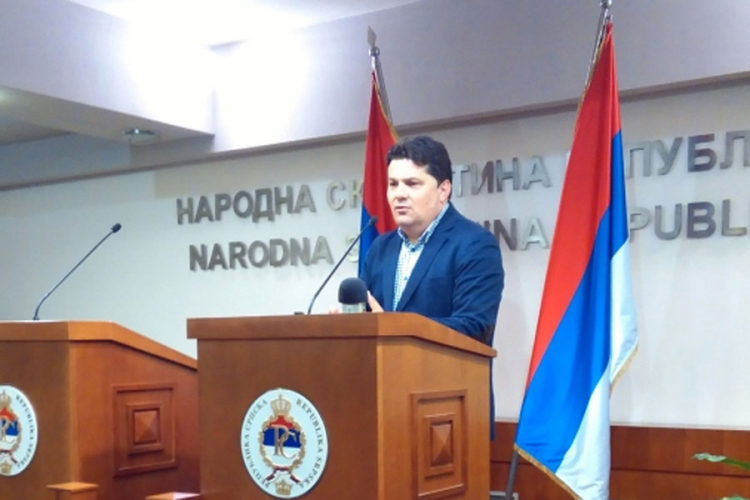 Stevandić: Mektić pokušava da Srebrenicu stavi u kontekst Holokausta