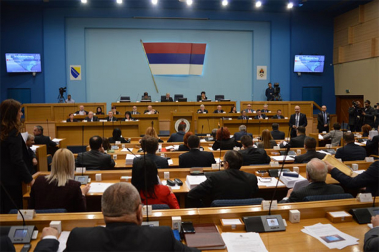Svađa poslanika u NS RS: Sasvim normalne stvari u žaru parlamentarne borbe