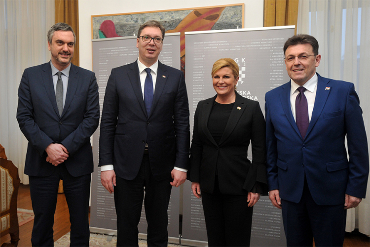 Vučić: Optimizam zbog ekonomije, skepsa u vezi s granicom