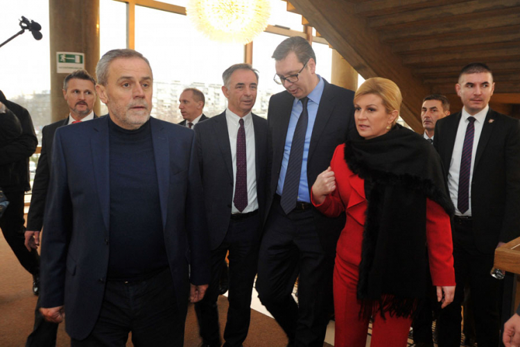 Grabar Kitarović Srbima: Hrvatska je vaša domovina