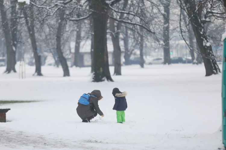 Oblačno sa snijegom, temperatura oko 2 stepena