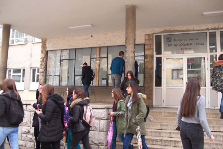 Učenici radije bez posla nego da budu zidari i varioci