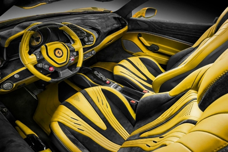 Poljski Carlex design "sredio" unutrašnjost Ferrarija 488 Spider