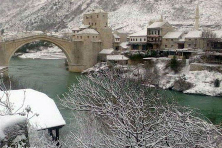 Predstavnici osam stranaka u potrazi za rješenjem za Mostar