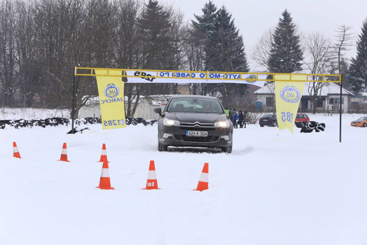 Savjeti za zimsku vožnju sa karting staze u Zalužanima