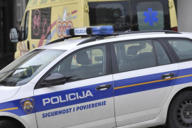 Troje poginulih u sudaru minibusa i automobila kod Donjeg Miholjca
