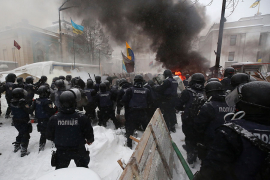 Sukob demonstranata sa policijom u Kijevu, 100 ljudi uhapšeno