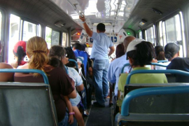 Vic dana: Baba u autobusu