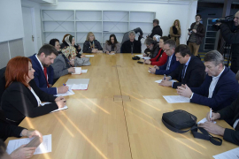 Probosanske partije pukle na dva bloka