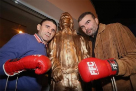 Legendarni Čak Noris dobio spomenik u Zagrebu