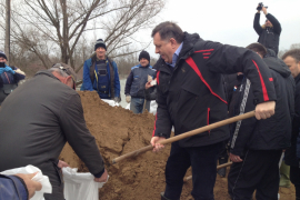 Dodik u Mlinaricama: Prošla opasnost od probijanja nasipa