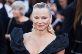 Pamela Anderson oduševila izgledom u šestoj deceniji