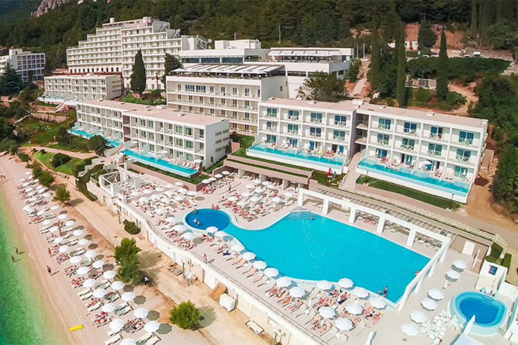 Kuvarima sezoncima u Crnoj Gori plata i do 1.200 evra