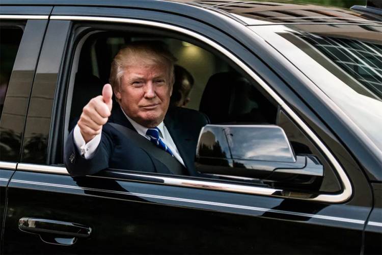 Tramp najavio porez na automobile iz EU