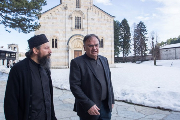 Ivanić ušao na Kosovo koristeći zvaničnu vizu zemlje koju BiH ne priznaje