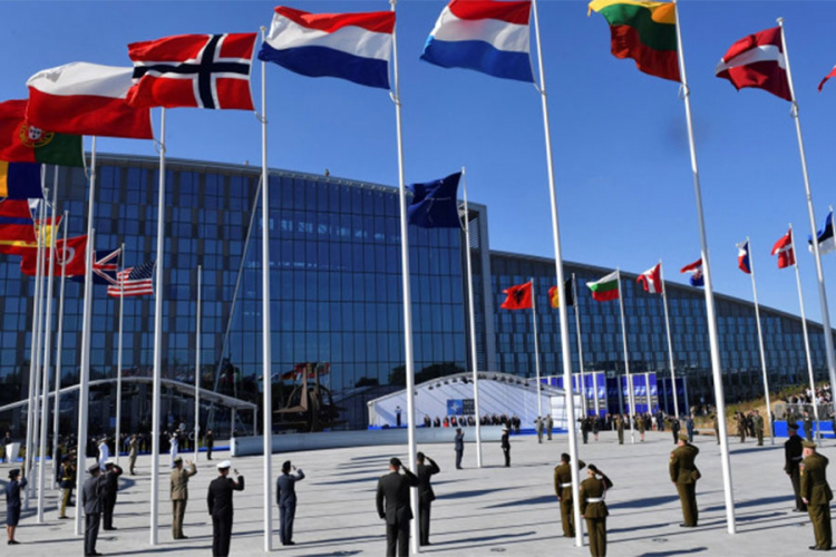 Zvaničnik NATO-a demantovao Izetbegovića