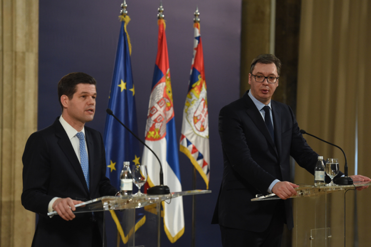 Okršaj Vučića i Mičela oko vojske Kosova