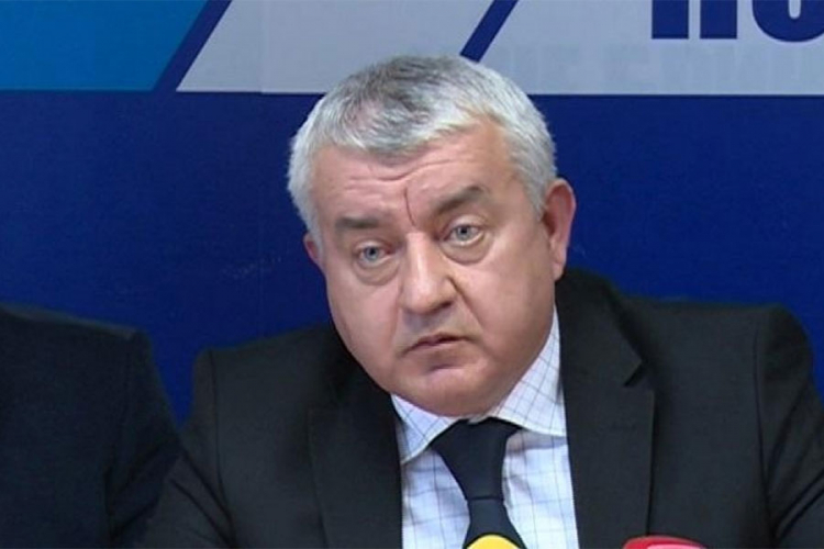 Srpska radikalna stranka podržala Ivanića i Govedaricu