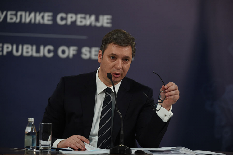 Vučić i Brnabićeva čestitali Putinu