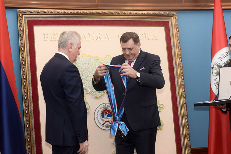 Kabinet predsjednika RS za ordenje izdvaja 135.000 KM