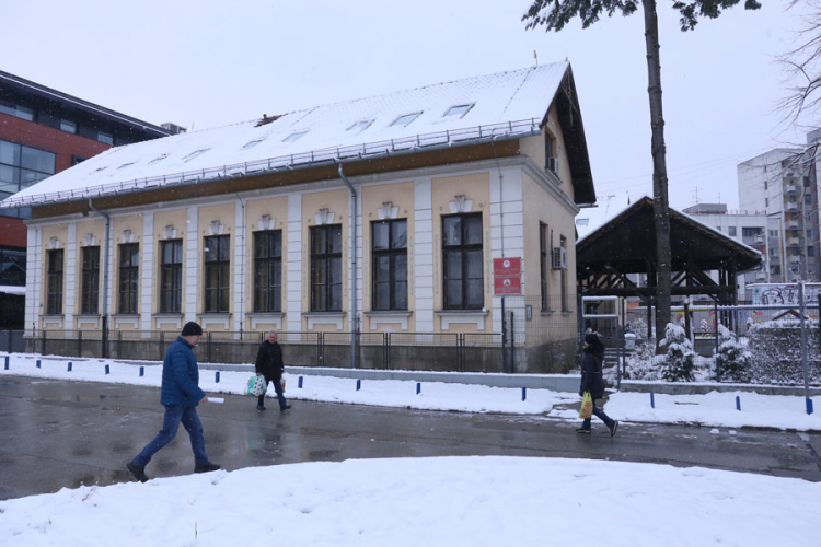 “Kolo srpskih sestara” postoji 115 godina, a nema ni svoje vozilo