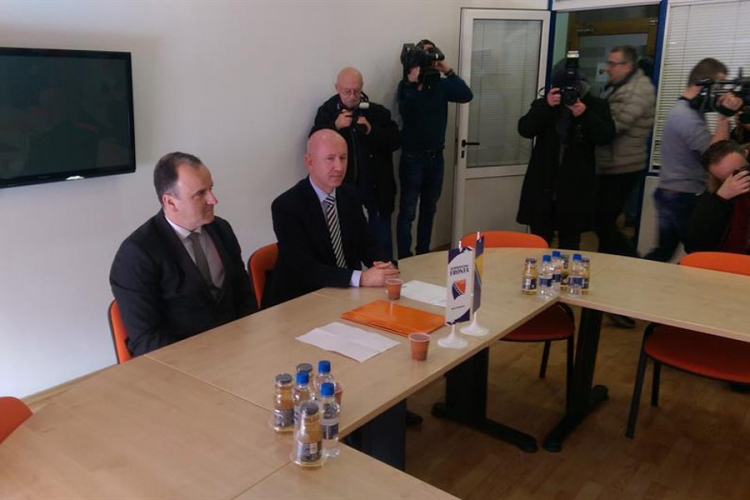 Naša stranka neće u ljevicu