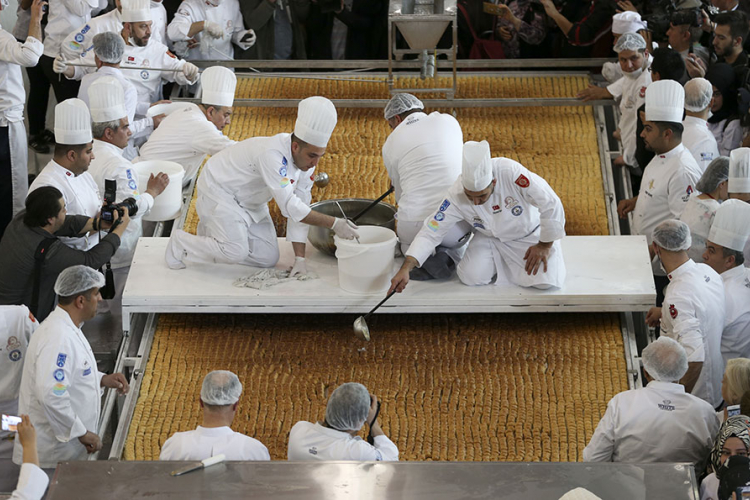 Baklava za Ginisa: Pola tone slatke poslastice napravljeno u Ankari