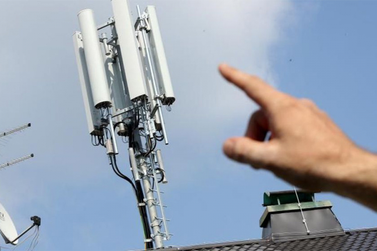 Životinje oboljele od raka nakon izlaganja zračenju baznih stanica za mobilne telefone