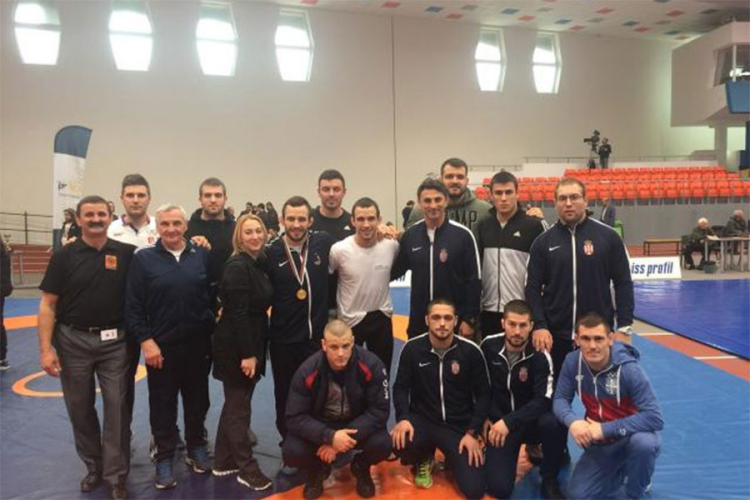 Tri medalje rvača Srbije, Nemešu zlato u Bugarskoj