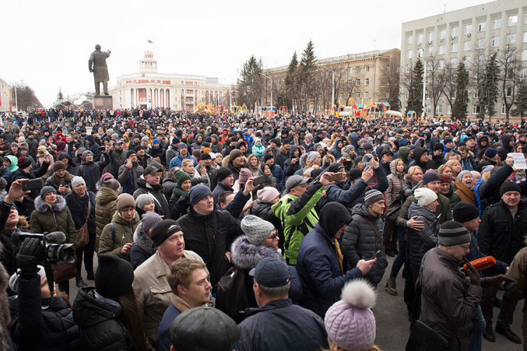 Protesti u Kemerovu: Građani traže tačan broj žrtava požara