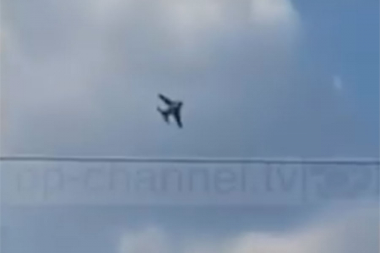 Srpski migovi u brišućem letu iznad kopnene zone bezbjednosti sa Kosovom