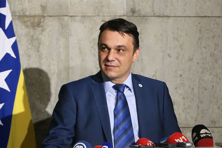 Sadik Ahmetović kandidat za predsjednika Republike Srpske?