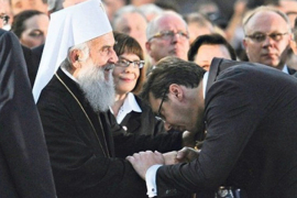 Patrijarh Irinej: Vučić zna šta radi