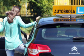 Bilećka auto-škola podmladila golfa da obučava buduće vozače