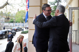 Čović Vučiću poklonio sliku "Pralje na Neretvi"