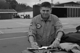 Uz najviše vojne počasti sahranjen pilot Robert Kaloci