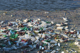 Otkriven enzim koji uništava plastiku