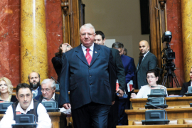 Šešeljevi ispadi: Od banane, preko pištolja i prijetnji do paljenja ...